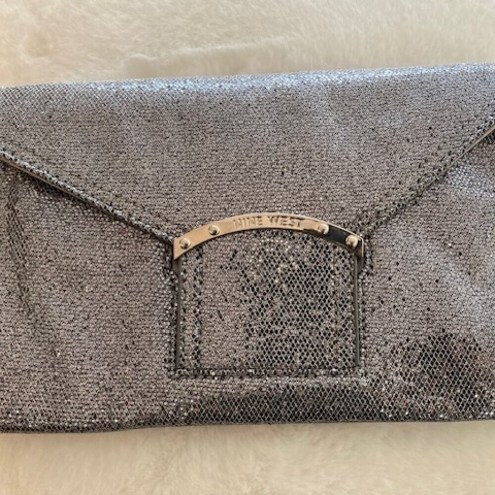 Brand New Nine West Silver Sequin Evening Clutch